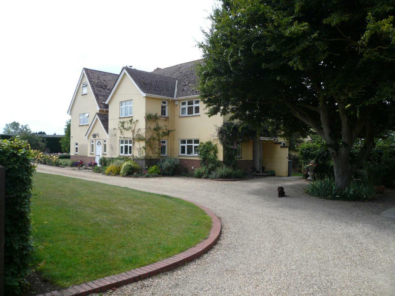 The Newnham White House Bed and Breakfast Baldock Eksteriør billede